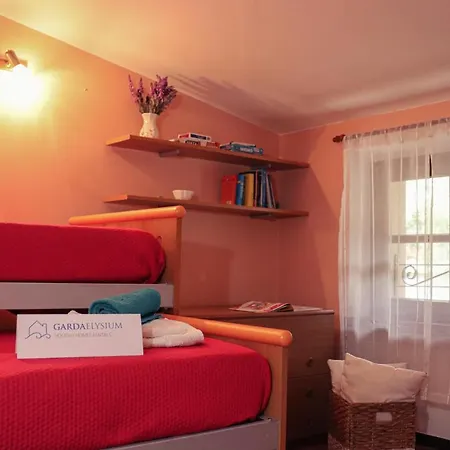 Apartment Casa Olimpia Brenzone sul Garda